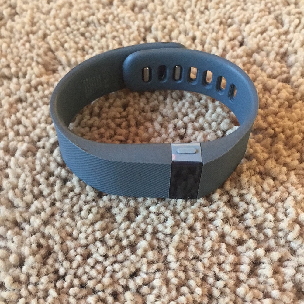 Fitbit Charge - image 1